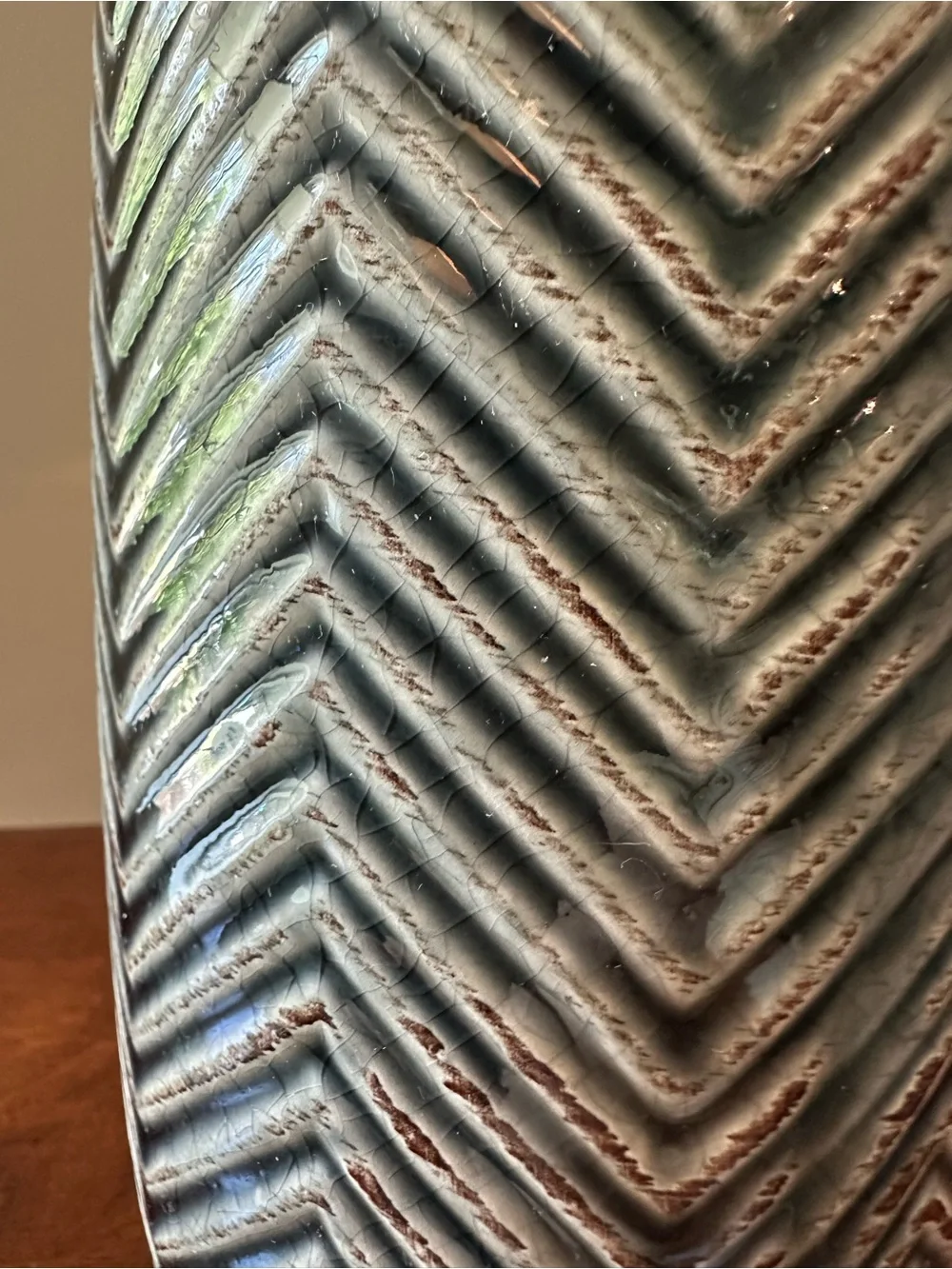Ceramic vase or object • unique design • heavier weight